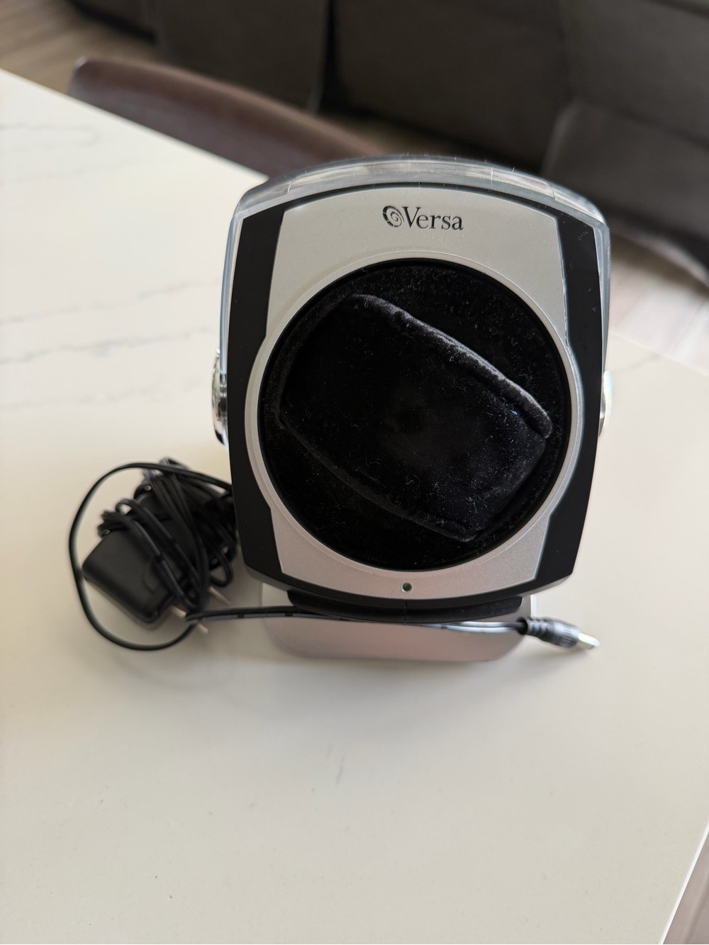 Versa Rotating Watch Winder in Black and Silver